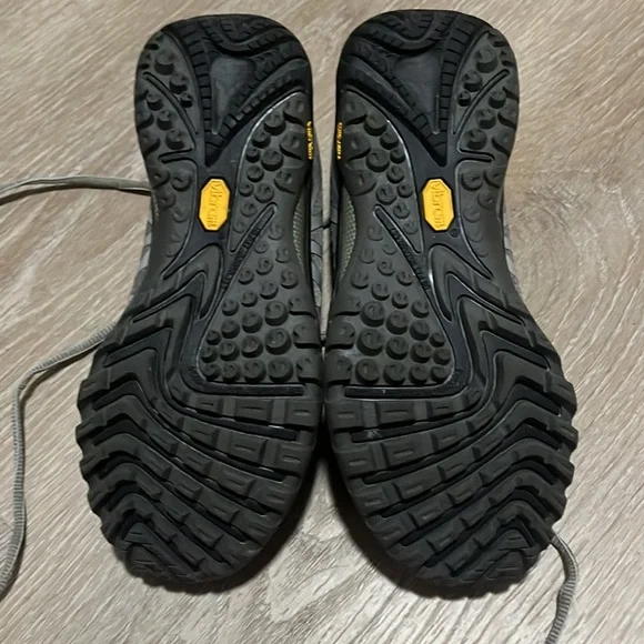 Merrell Shoes - New without tags - never worn- womens - Picture 8 of 8